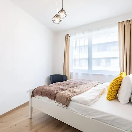 - Balcony Stylish - Bright - Comfortable Lejlighed *